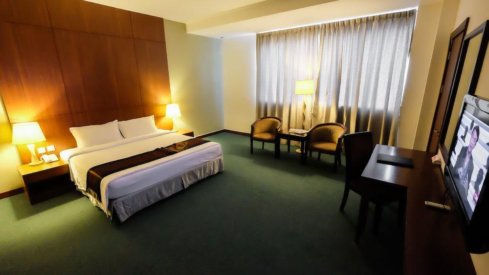 Times Hotel Brunei Bandar Seri Begawan Exterior photo