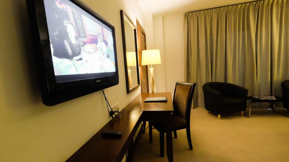 Times Hotel Brunei Bandar Seri Begawan Exterior photo