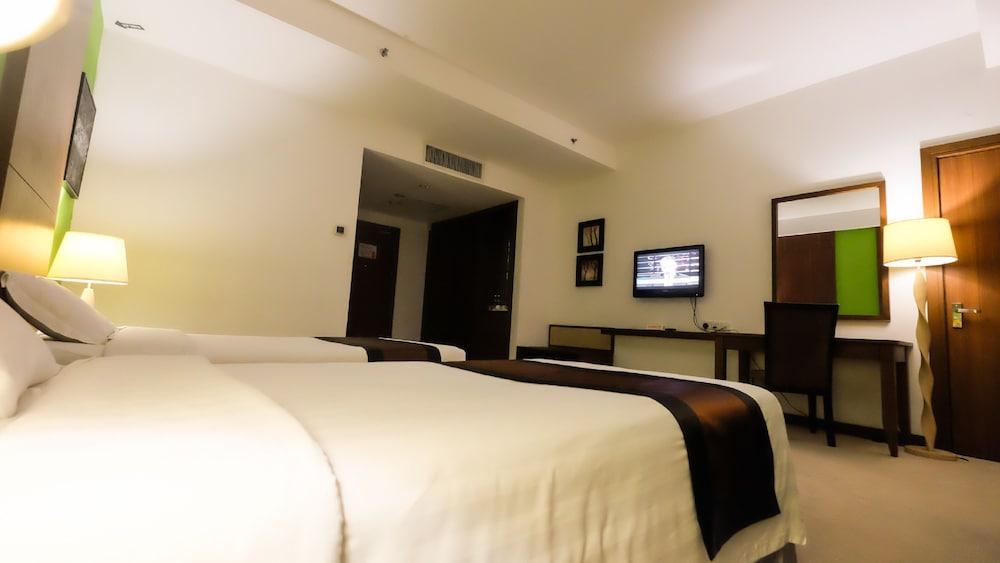 Times Hotel Brunei Bandar Seri Begawan Exterior photo